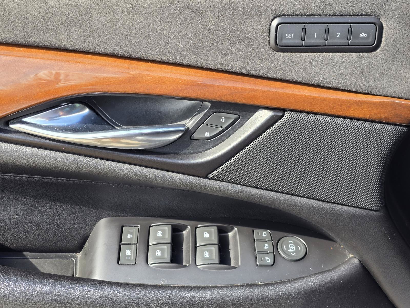 2020 Cadillac Escalade Luxury - Photo 24