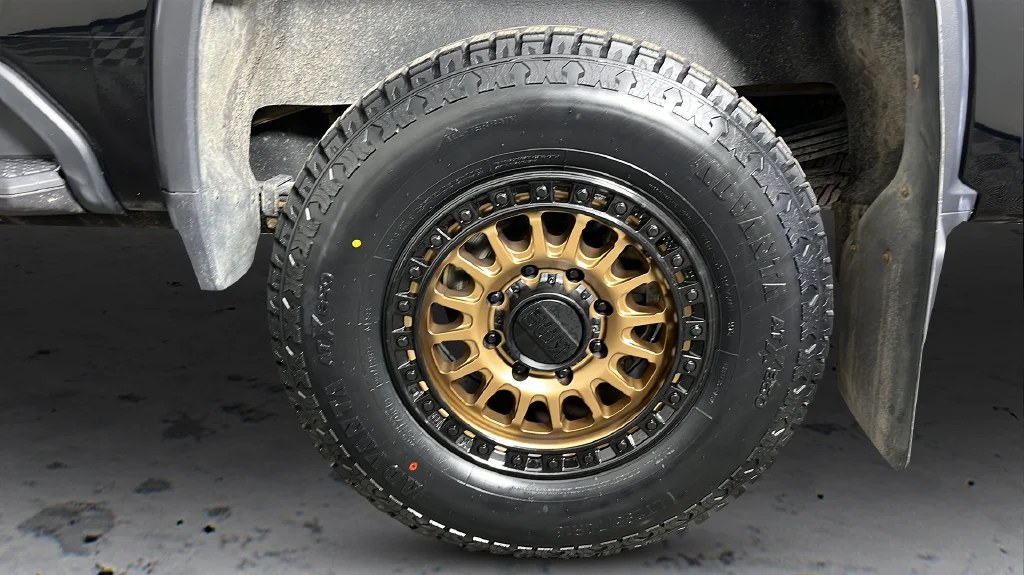 Used 2025 Black Chevrolet Custom image 41