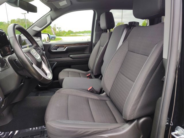Used 2025 Black GMC Elevation image 15