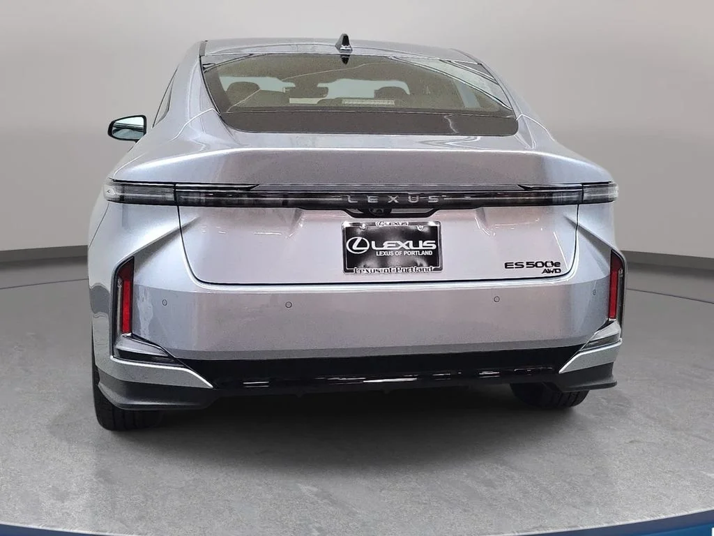 New 2026 Iridium Lexus PREMIUM AWD image 6