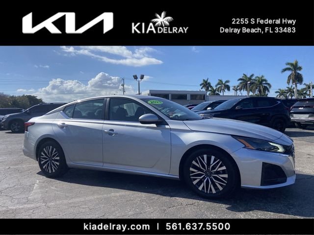 2023 Nissan Altima SV