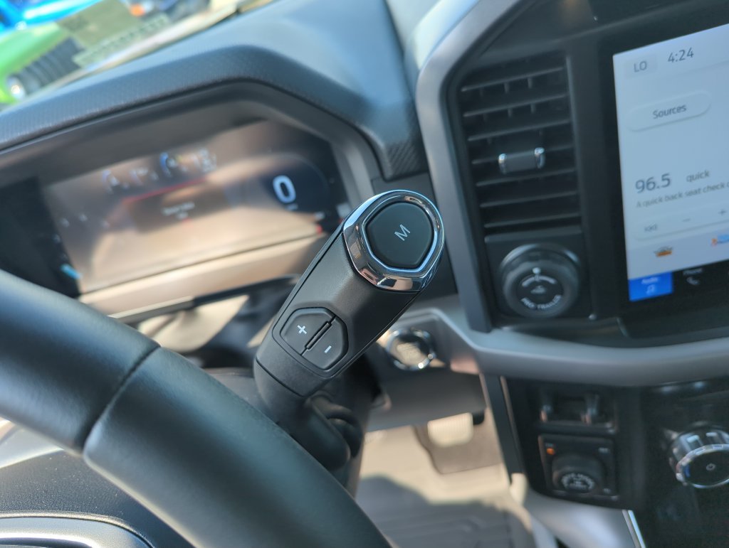 Used 2024 Red Ford XLT image 23