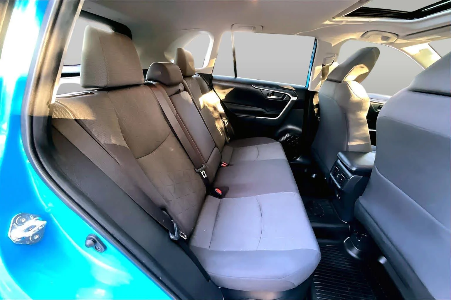 Used 2021 Blue Flame Toyota Hybrid XLE image 19
