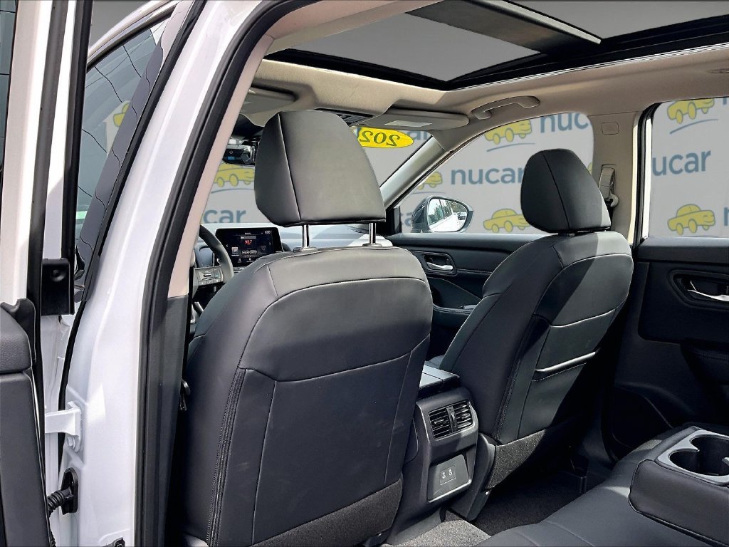 Used 2026 White Nissan Dark Armor image 23