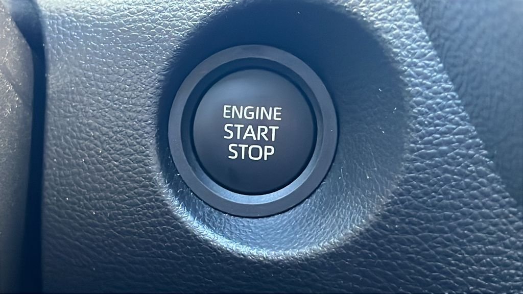 Certified Used 2025 Silver Toyota LE image 22
