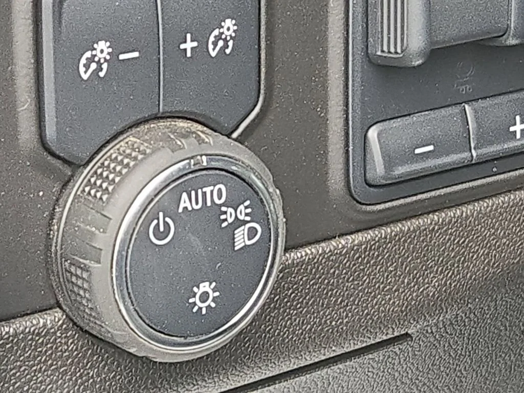 Used 2024 Gray Chevrolet LT image 34