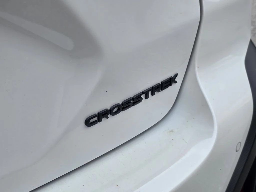 New 2026 CRYSTAL WHITE PEARL Subaru Limited image 8