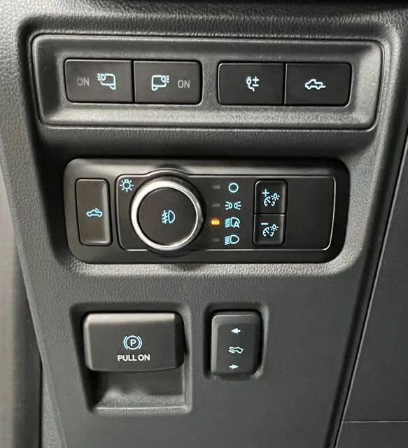 Used 2024 White Ford Tremor image 32