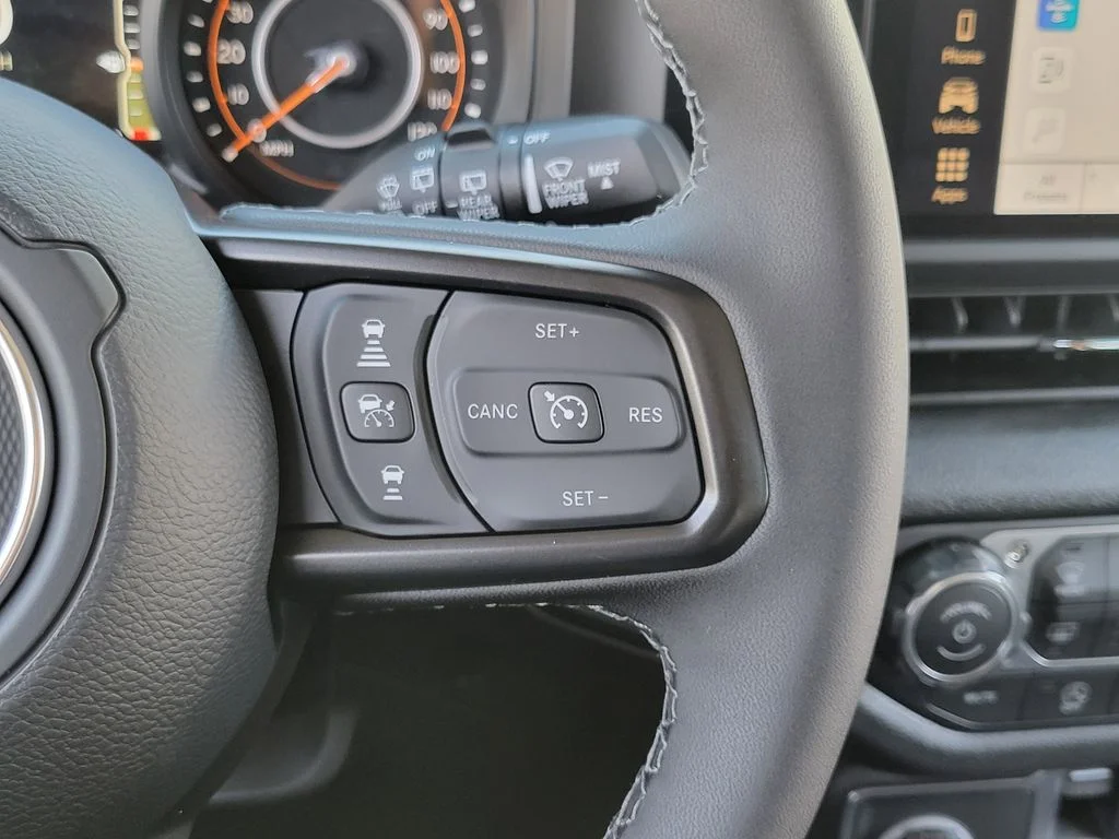 2026 Jeep Wrangler 4-Door photo 5
