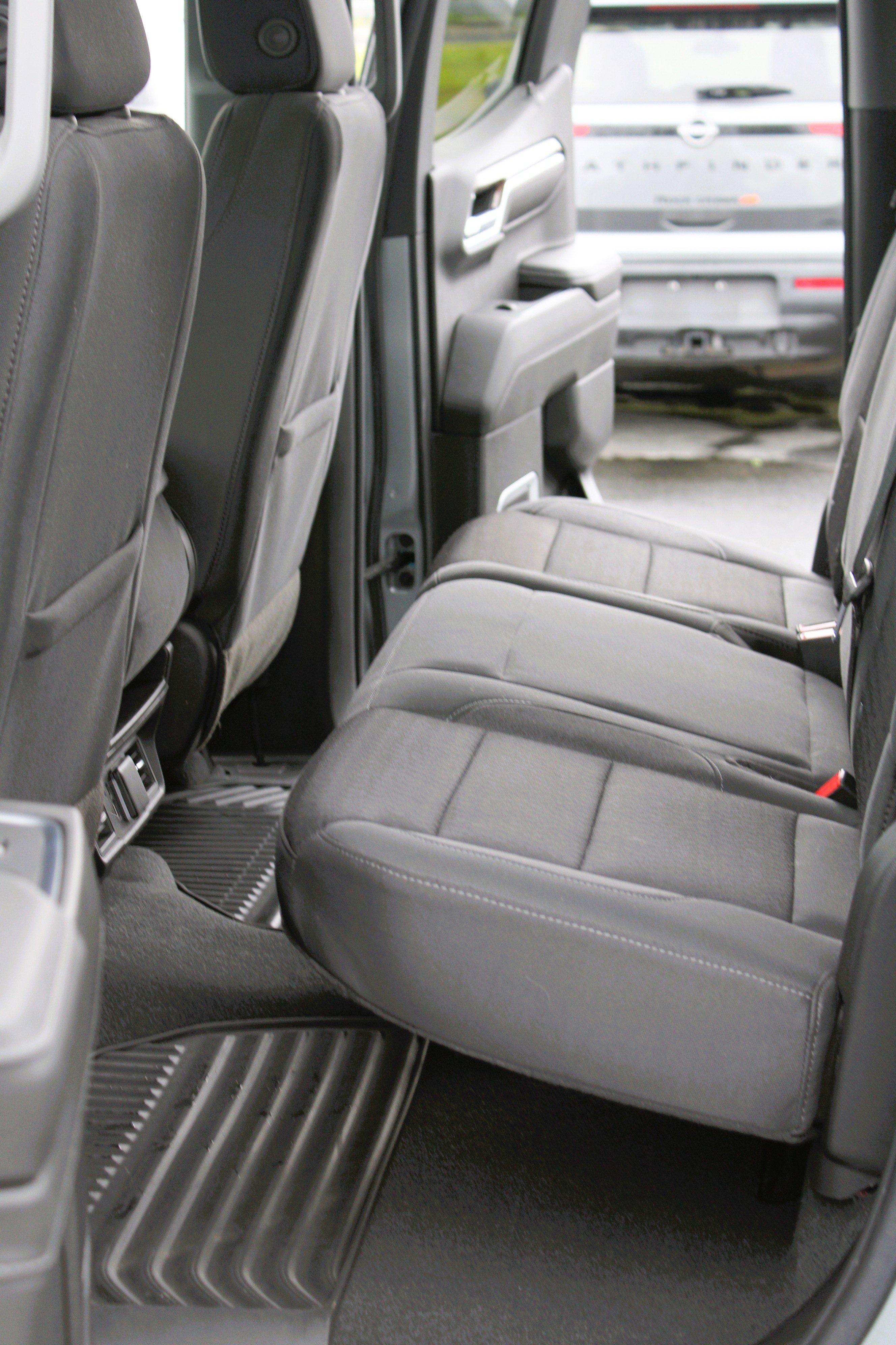 Used 2023 Sterling Metallic GMC Elevation image 22