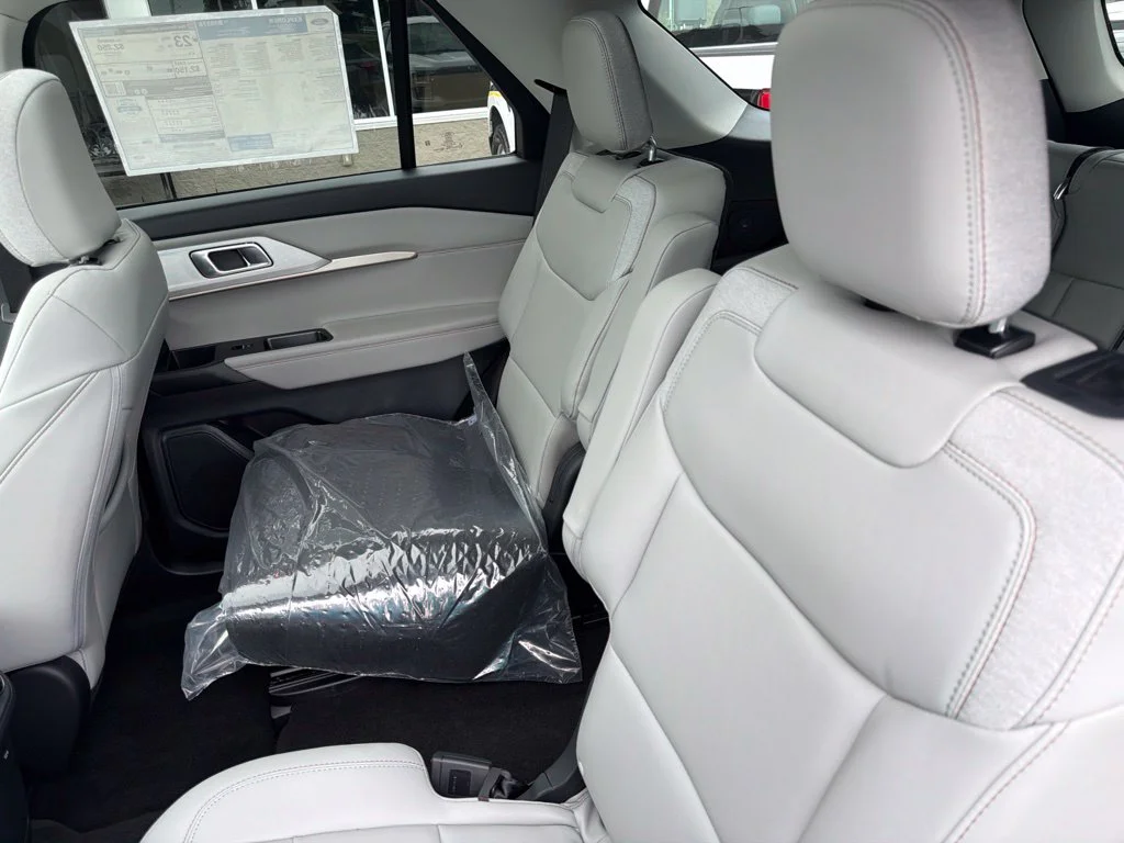 New 2026 Carbonized Gray Metallic Ford Active image 11