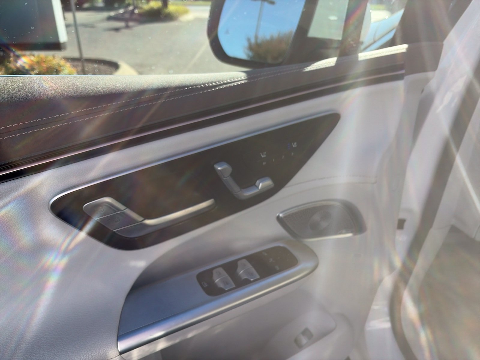 Used 2023 Polar White Mercedes-Benz 350+ SUV image 17