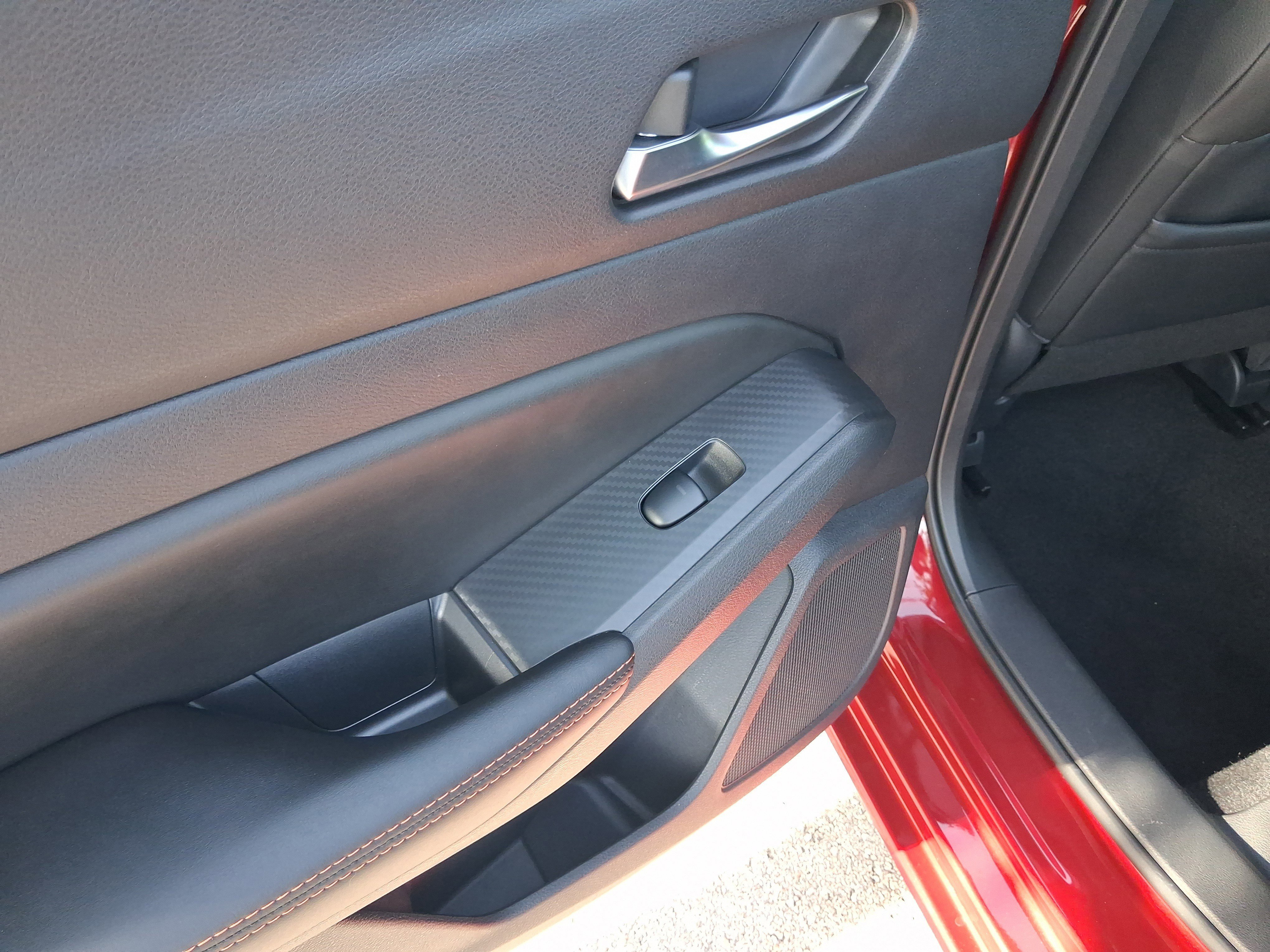 Certified Used 2020 Red Nissan 2.5 SR image 12