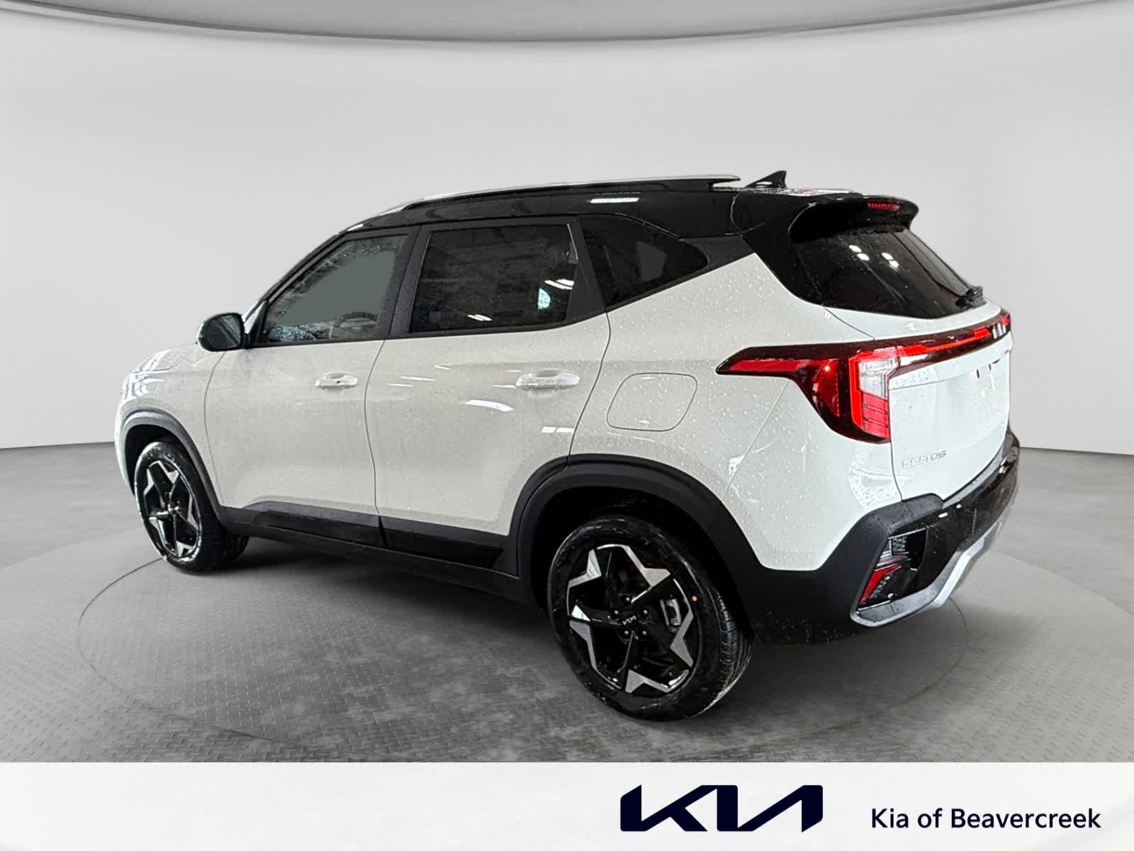 New 2026 Clear White/Black Roof Kia S image 7