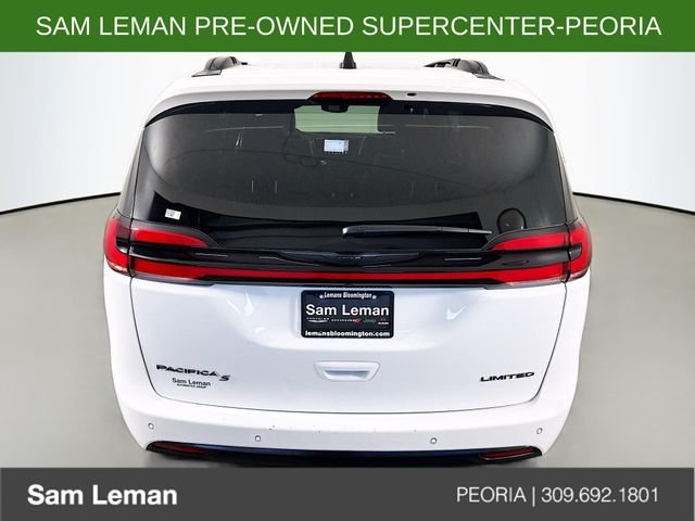 Used 2025 White Chrysler Limited image 6
