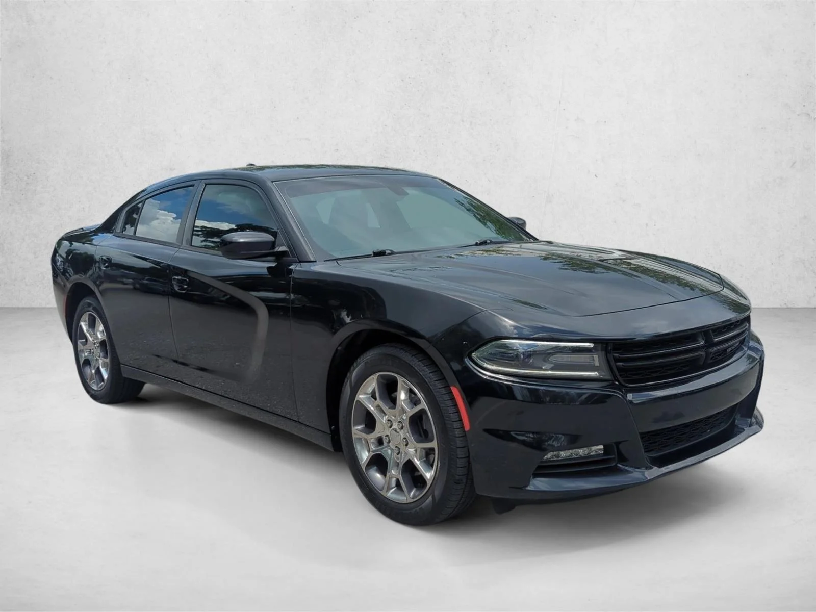 Used 2016 Pitch Black Clearcoat Dodge SXT image 3