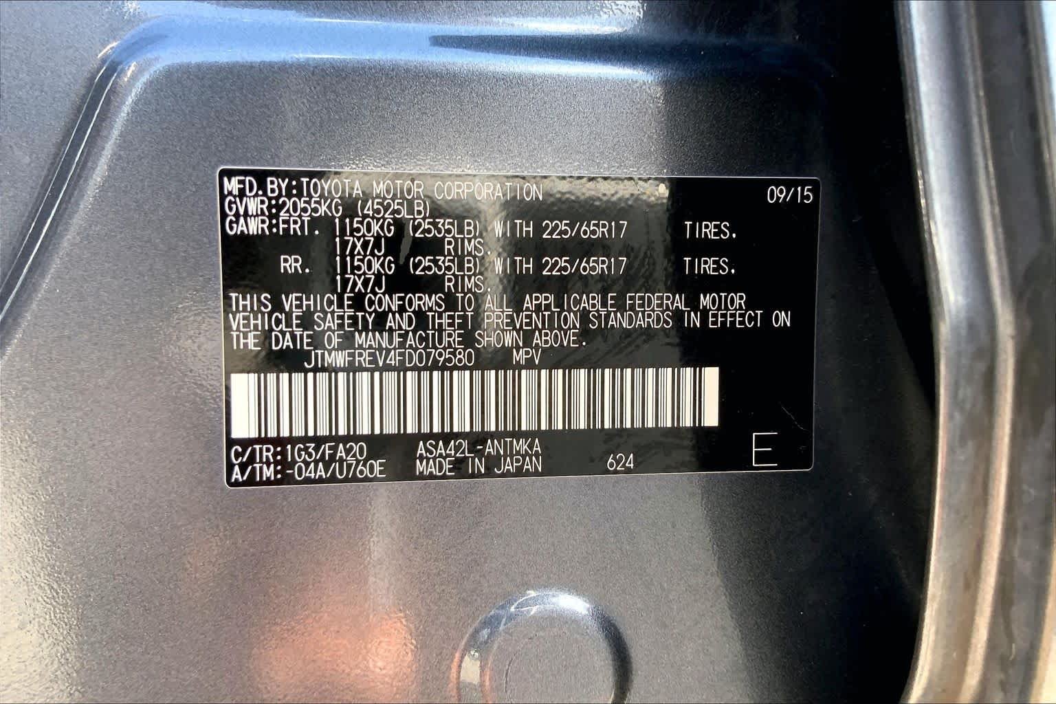 Used 2015 Magnetic Gray Metallic Toyota XLE image 35