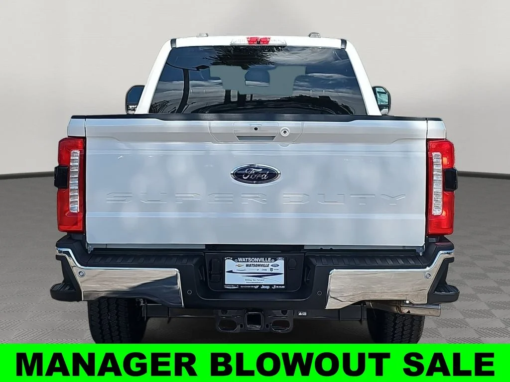 New 2026 Star White Metallic Tri-Coat Ford F-250® Platinum® image 4