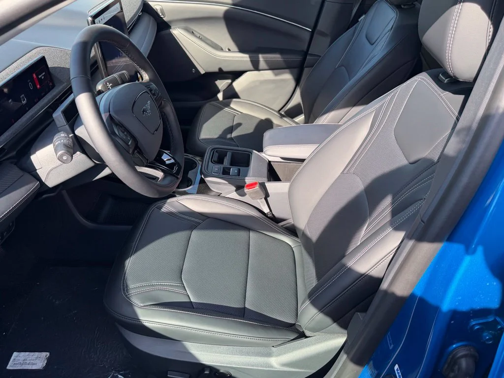 New 2026 Velocity Blue Metallic Ford Premium image 12