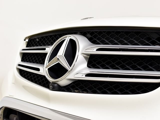 Used 2019 White Mercedes-Benz GLC 300 image 8