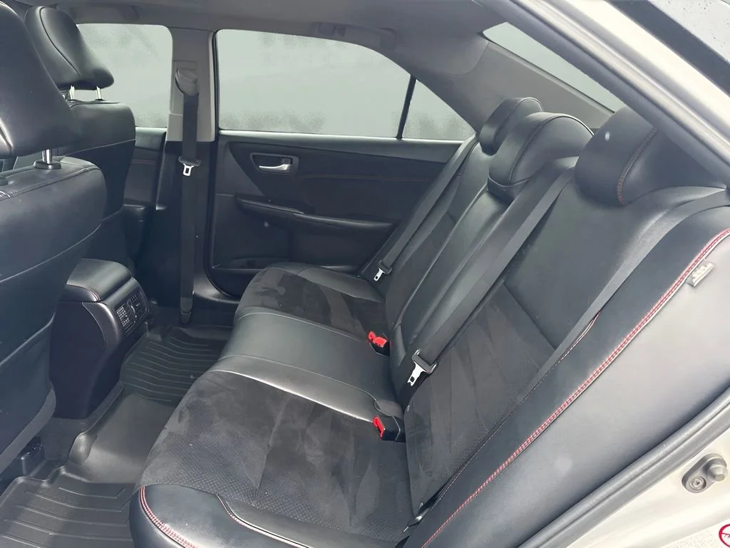 Used 2016  Toyota XSE image 13