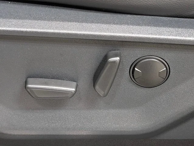 New 2026 Agate Black Metallic Ford F-250® Lariat® image 58