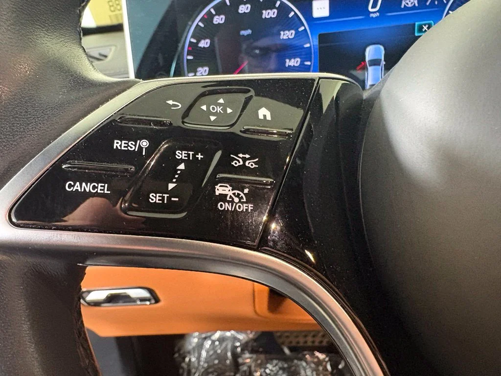 Used 2023 Gray Mercedes-Benz S 500 image 25