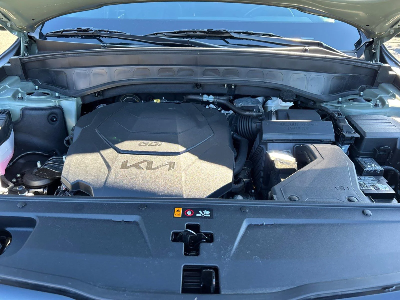 Used 2025 Jungle Green Kia EX X-Line image 9