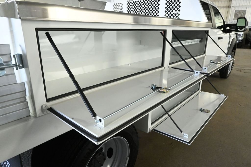 New 2026 Oxford White Ford XL image 31
