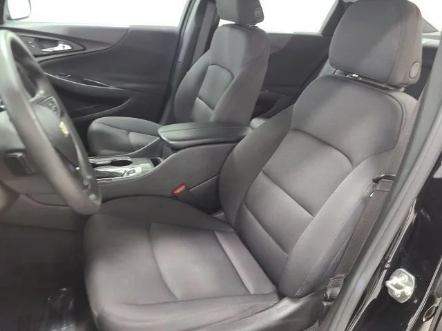 Used 2024 Mosaic Black Metallic Chevrolet LT image 18