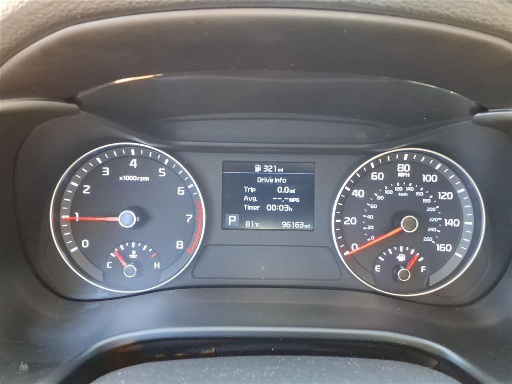 Used 2020 Currant Red Kia LXS image 17