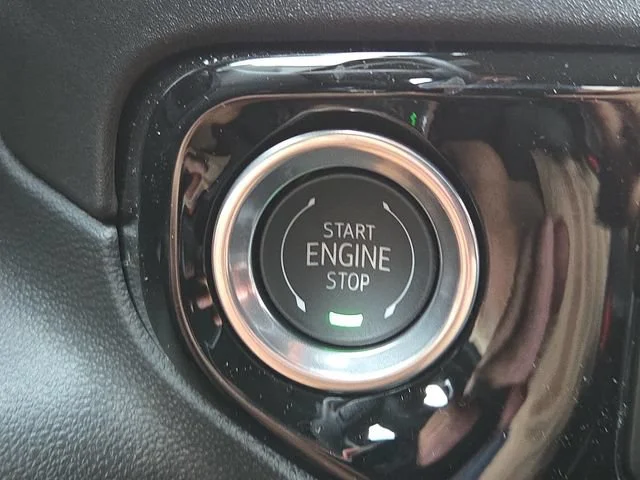 New 2026 Sterling Metallic GMC Elevation image 10