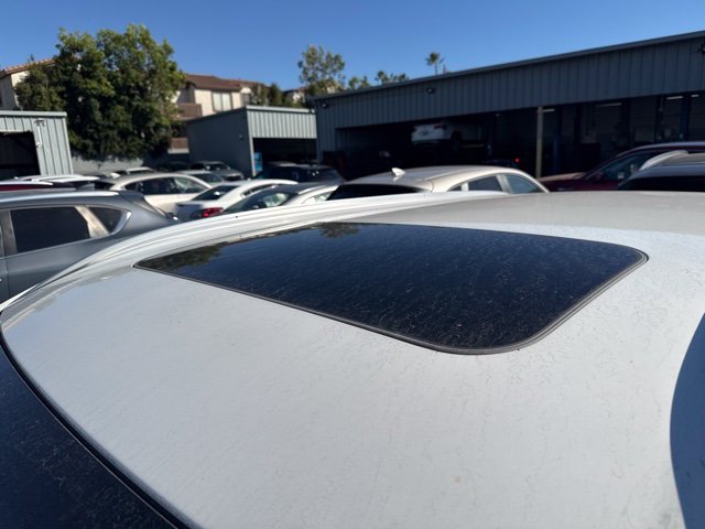 Used 2024 White Mazda Preferred image 11
