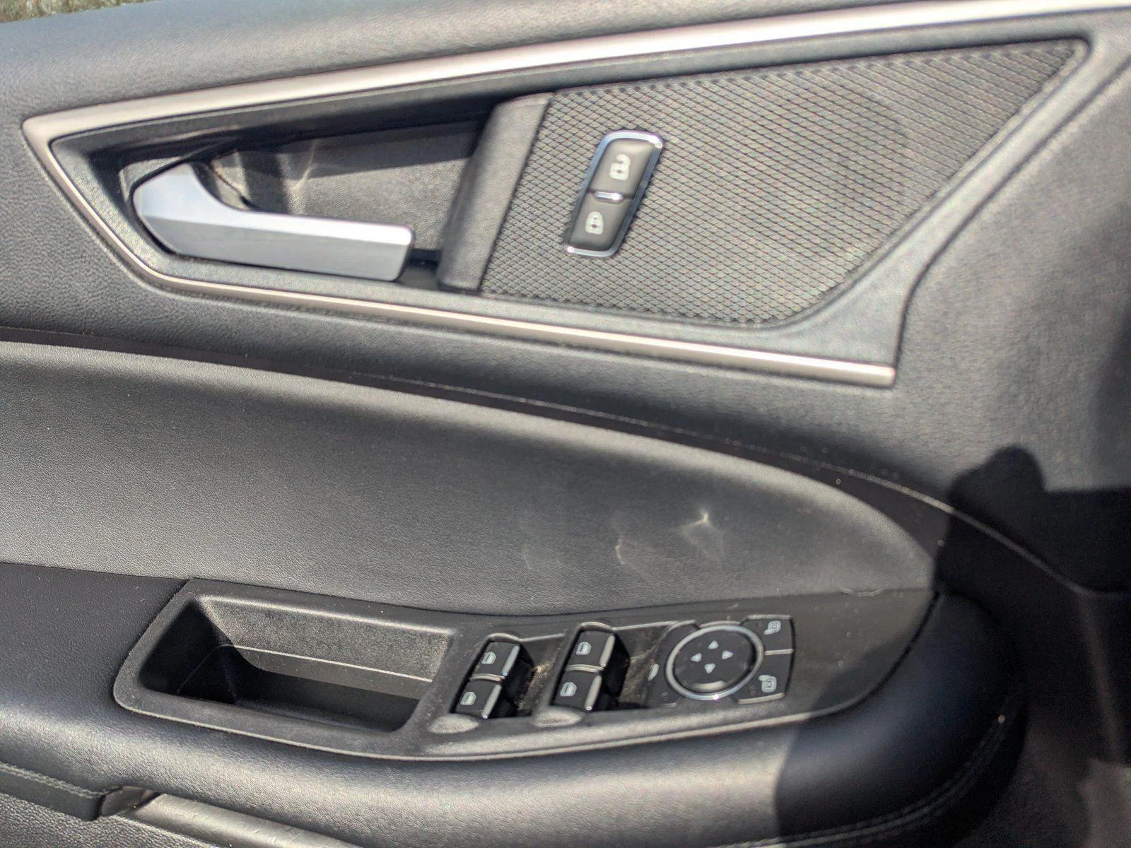 Used 2022 Agate Black Ford SEL image 15