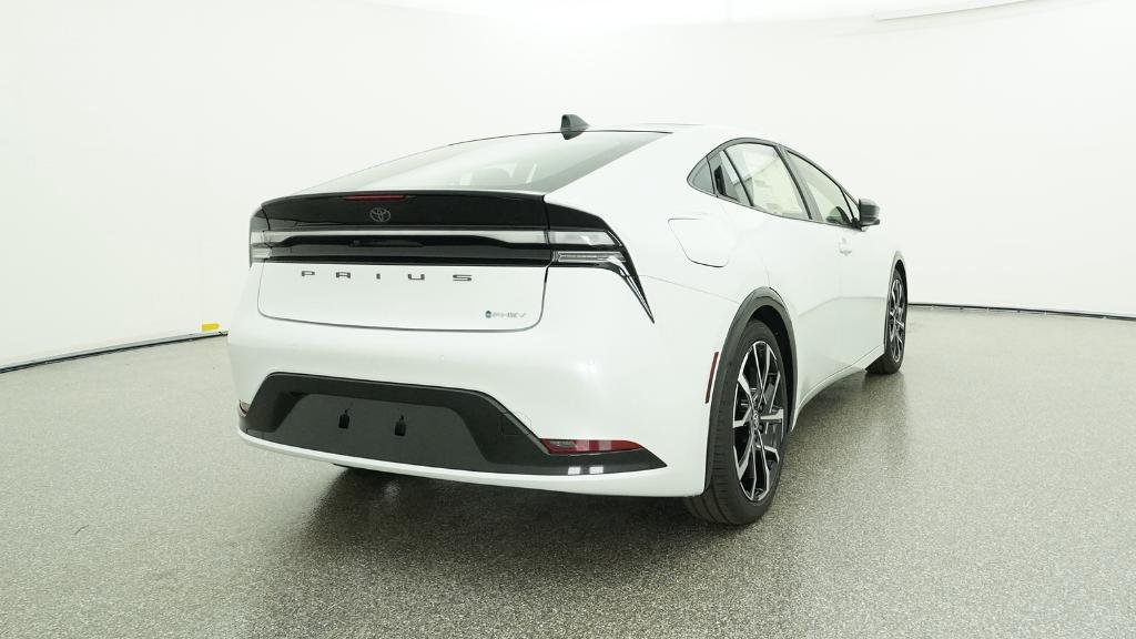 New 2026 Wind Chill Pearl Toyota XSE image 11