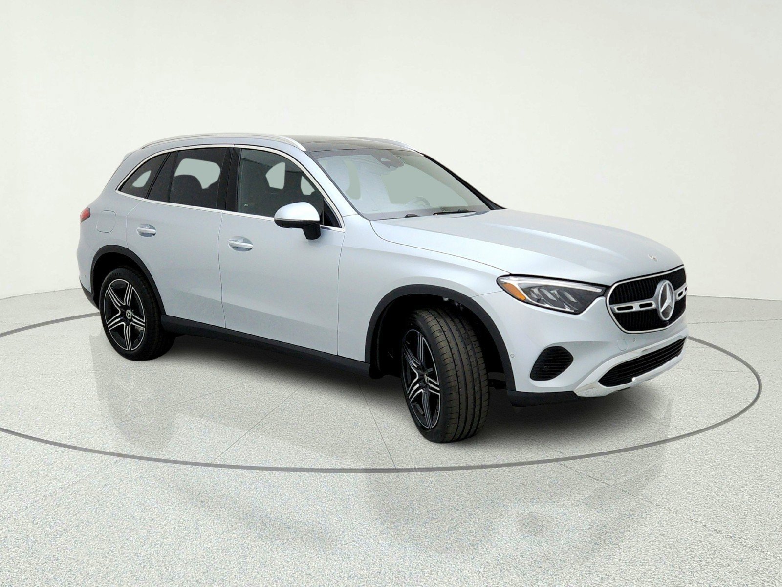 New 2026 Cirrus Silver Metallic Mercedes-Benz GLC 300 SUV image 26