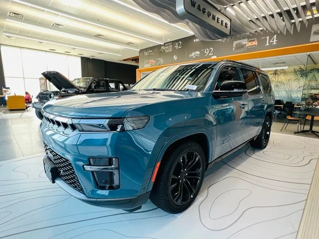 New 2026 Steel Blue Exterior Paint Jeep Summit Obsidian image 3