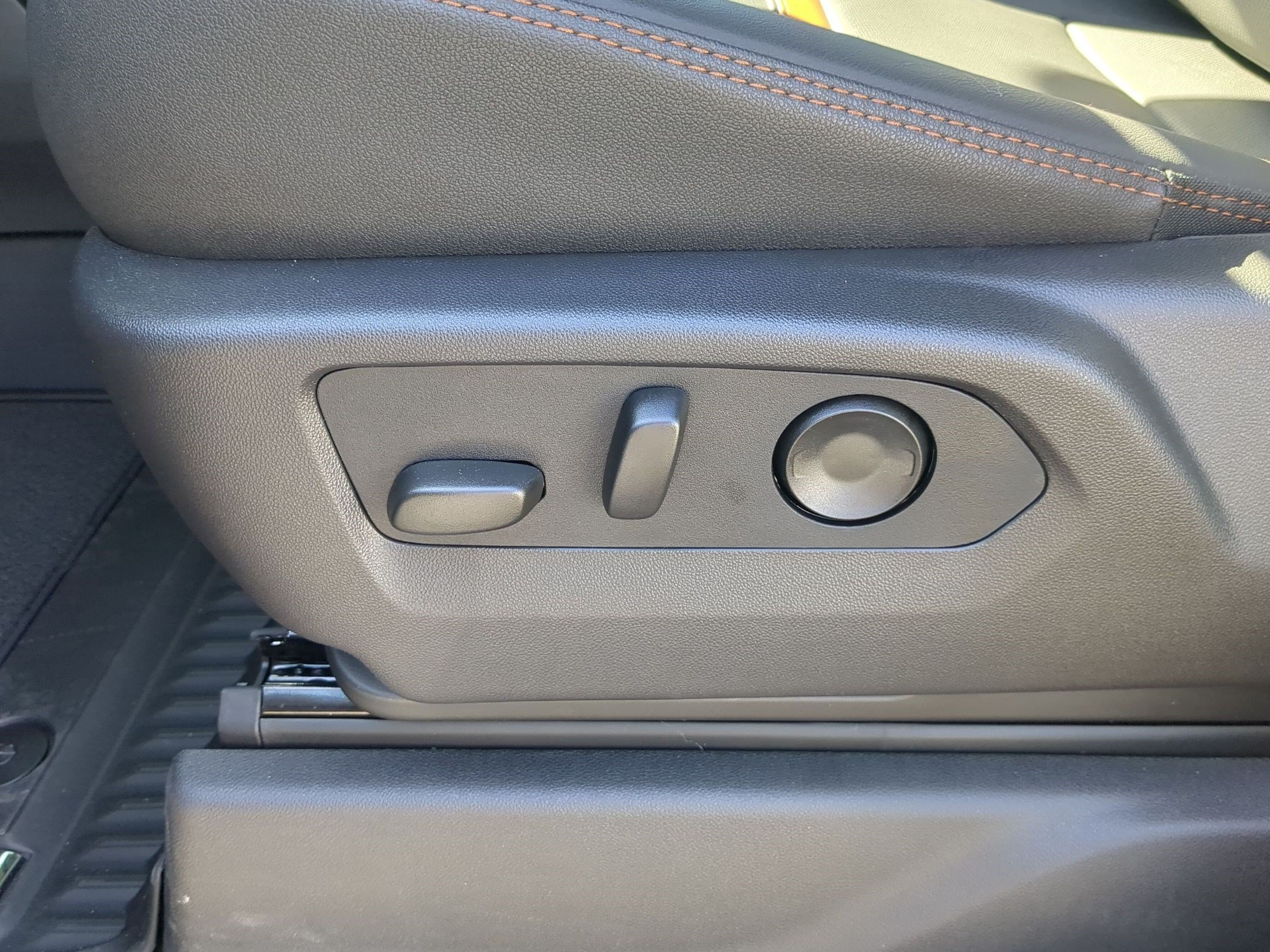 2026 GMC Sierra 2500HD AT4 - Photo 14