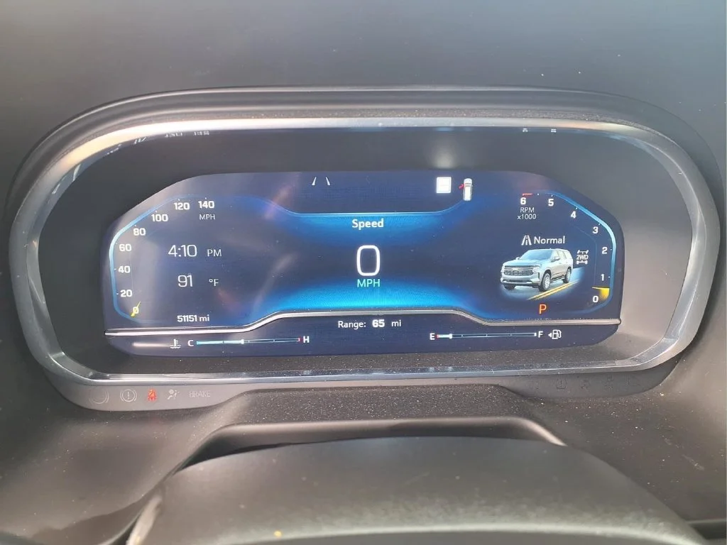 Used 2023 Summit White Chevrolet Z71 image 21