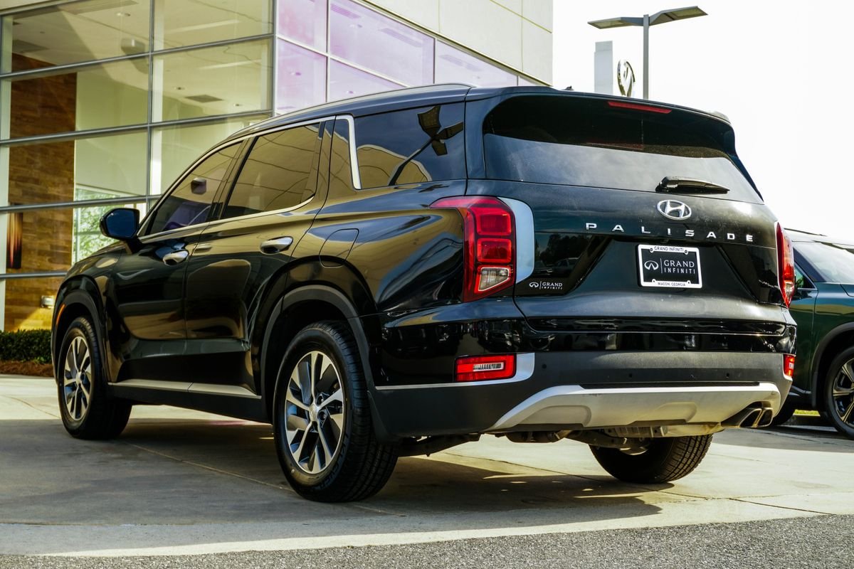 Used 2022 Black Hyundai SEL image 10