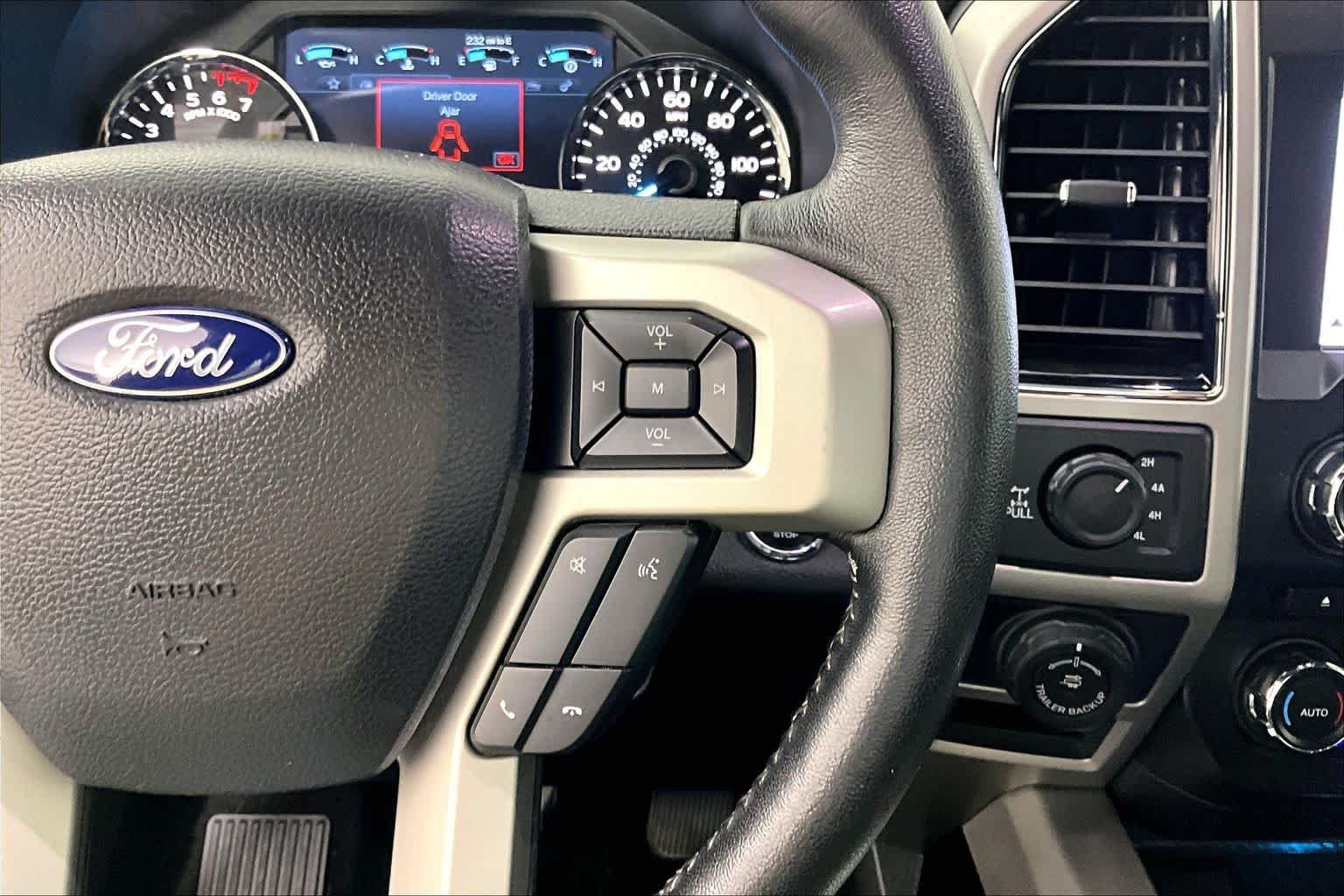 Used 2018 Magnetic Ford LARIAT image 23