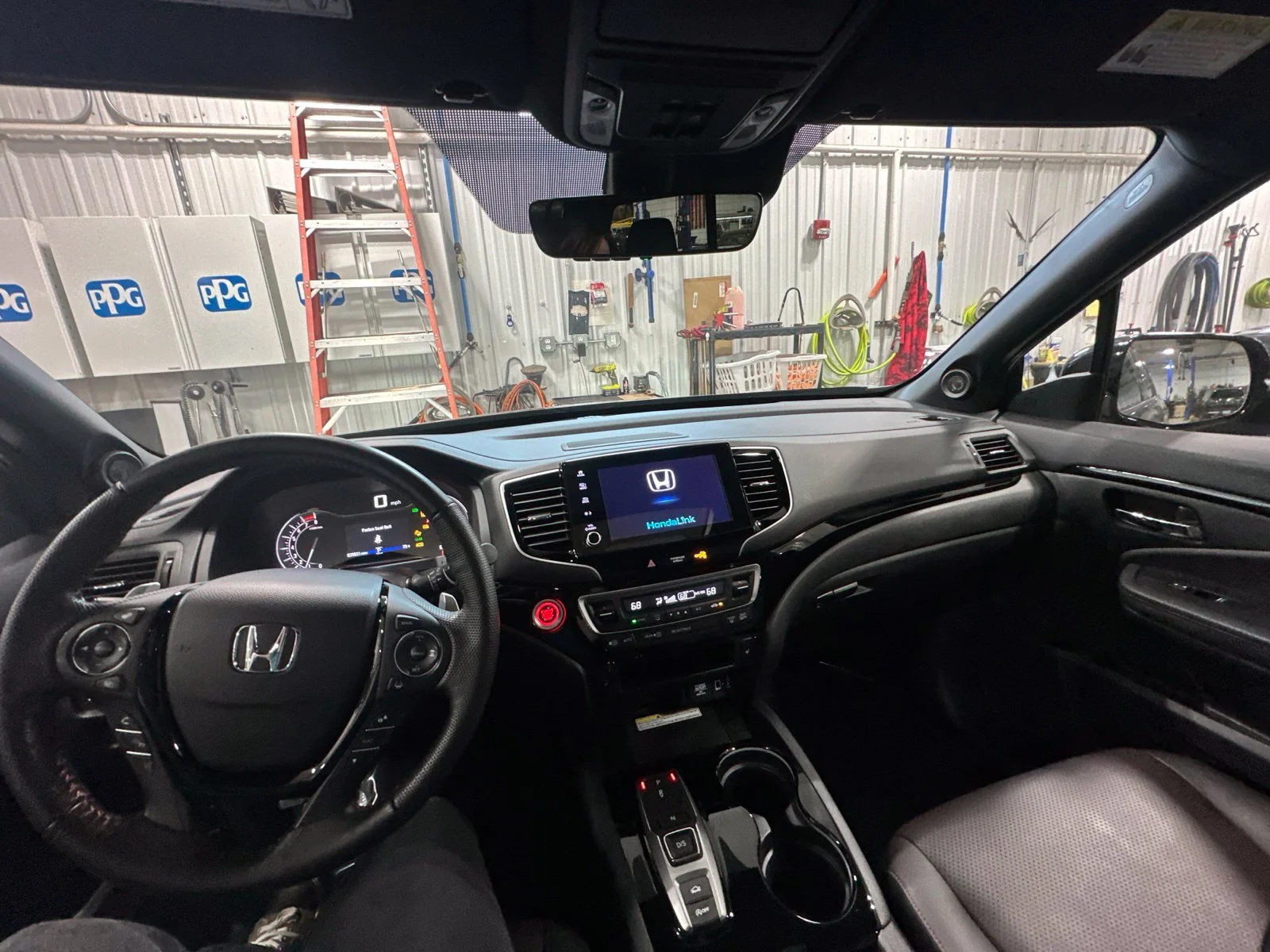 2023 Honda Ridgeline Black Edition - Photo 43