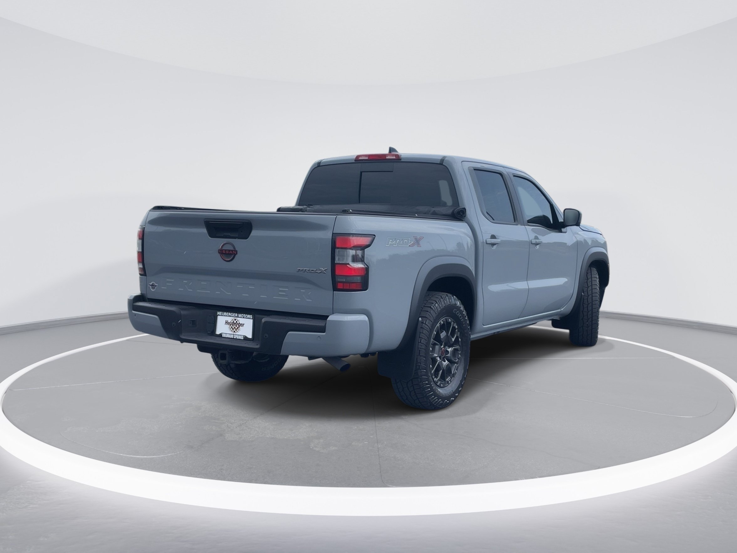 Used 2023 Boulder Gray Pearl Nissan PRO-X image 5