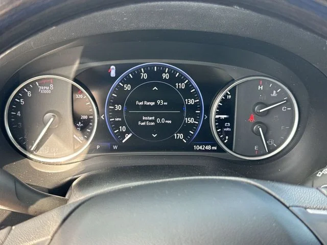 Used 2020 White Frost Tricoat Buick FWD 4dr Avenir image 15