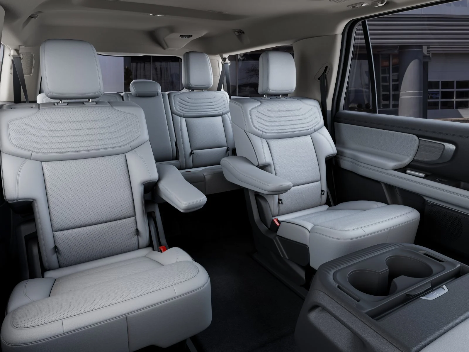 New 2027 Star White Metallic Tri-Coat Ford Platinum image 10