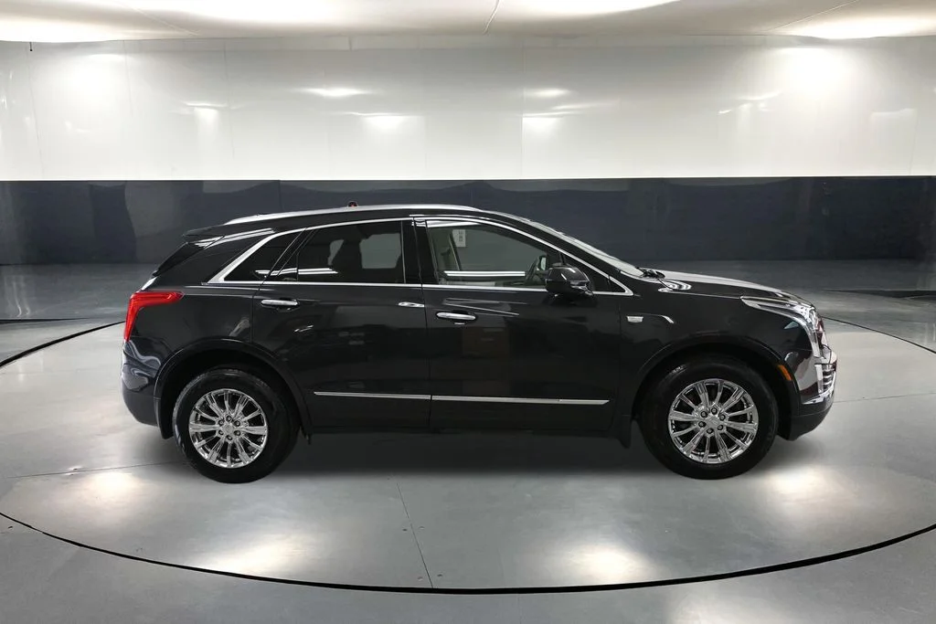 Used 2019 Black Cadillac Luxury image 4