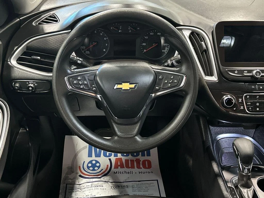 Used 2024 Sterling Gray Metallic Chevrolet LT image 29