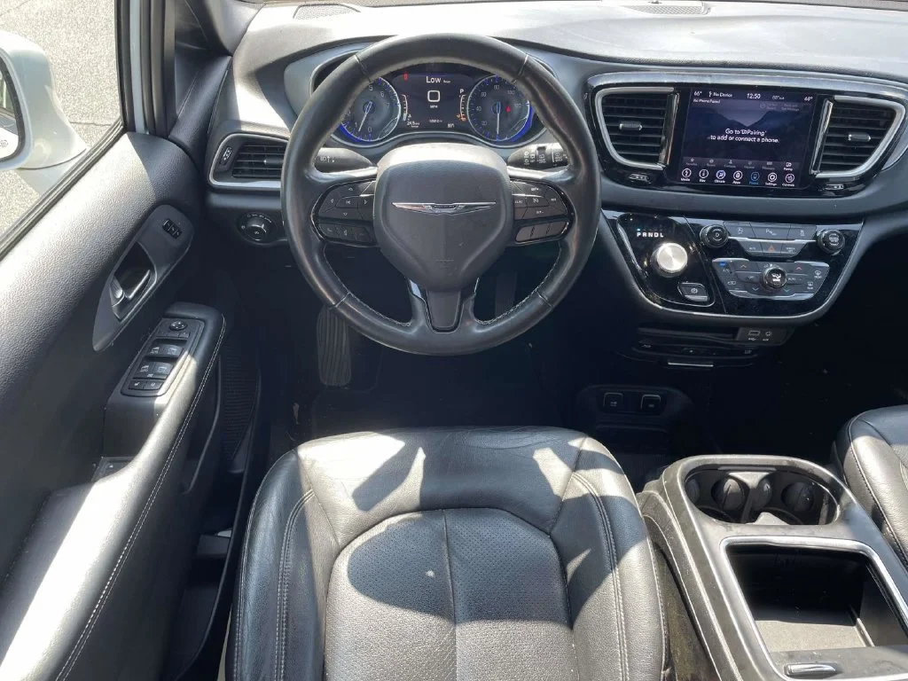 Used 2020 White Chrysler Touring L Plus image 17
