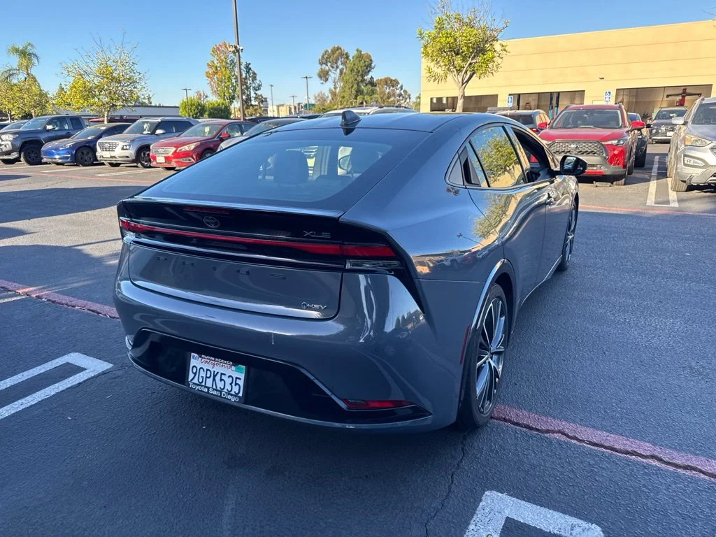 Used 2023 Gray Toyota XLE image 3