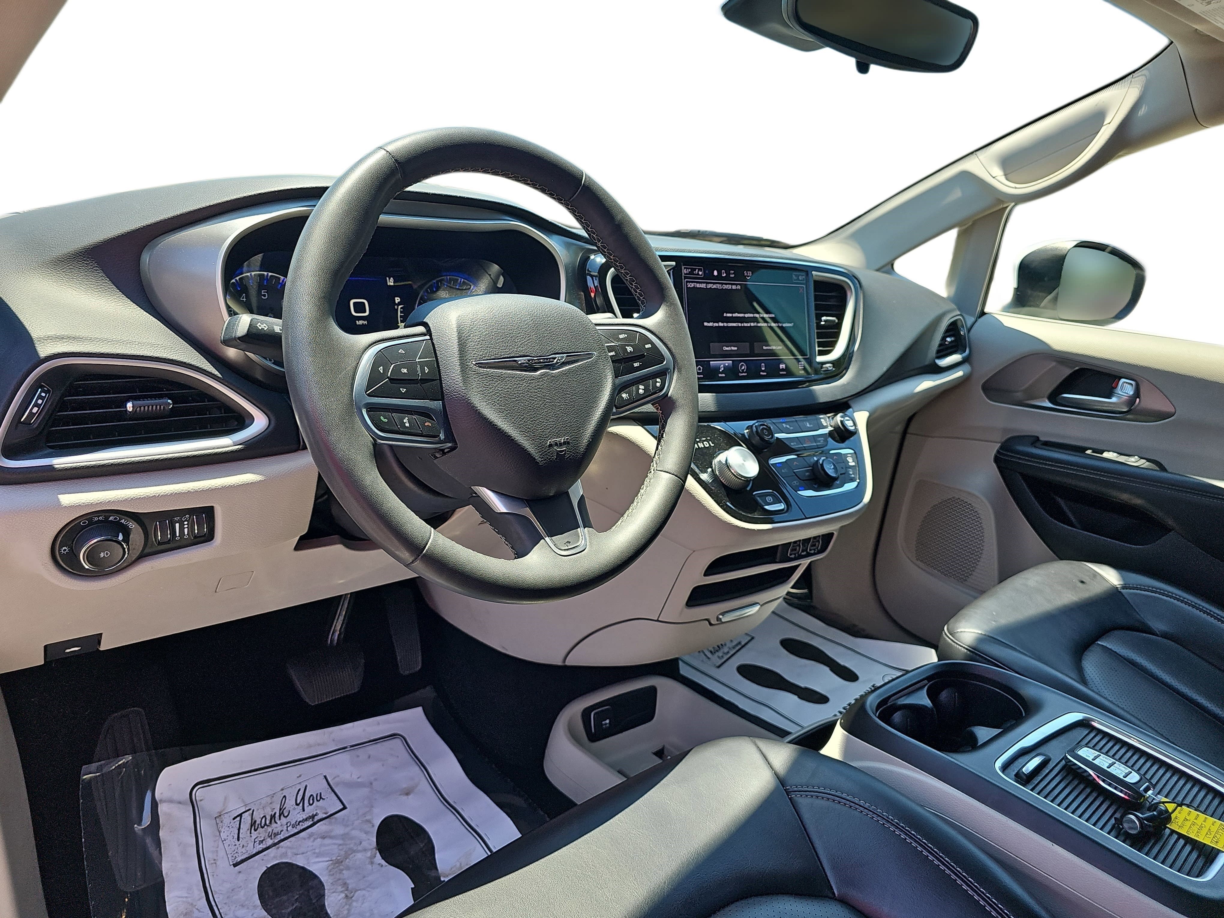 Used 2023 Bright White Clearcoat Chrysler Touring L image 12